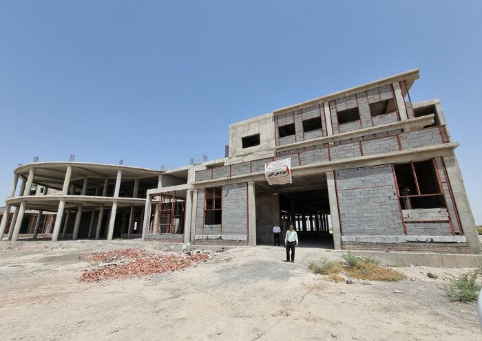 وزیر بهداشت: خدمات درمانی در مناطق محروم ارتقا مییابد