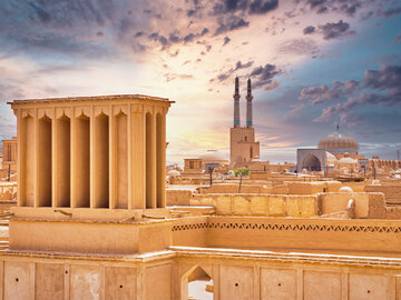 AFP : Face aux canicules, les leçons bioclimatiques d’une ville antique d’Iran (Yazd)