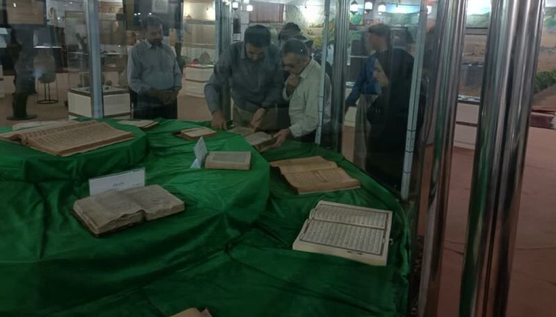 قرآن خطی دوره قاجار به موزه نگل سنندج اهدا شد