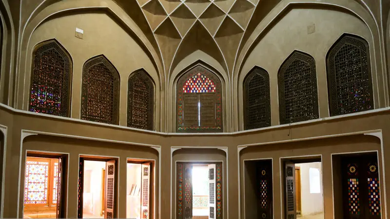 باغ دولت آباد یزد با بلندترین بادگیر جهان