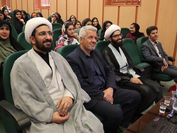 دختران چادری در همدان تجلیل شدند