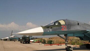 نزدیک شدن جنگنده آمریکایی به جنگنده روسیه در جنوب سوریه