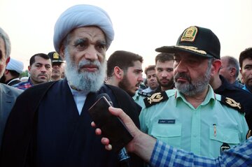 شهادت انتخاب آگاهانه است/ تشییع باشکوه تاکیدی بر وحدت و همبستگی ملت ایران است