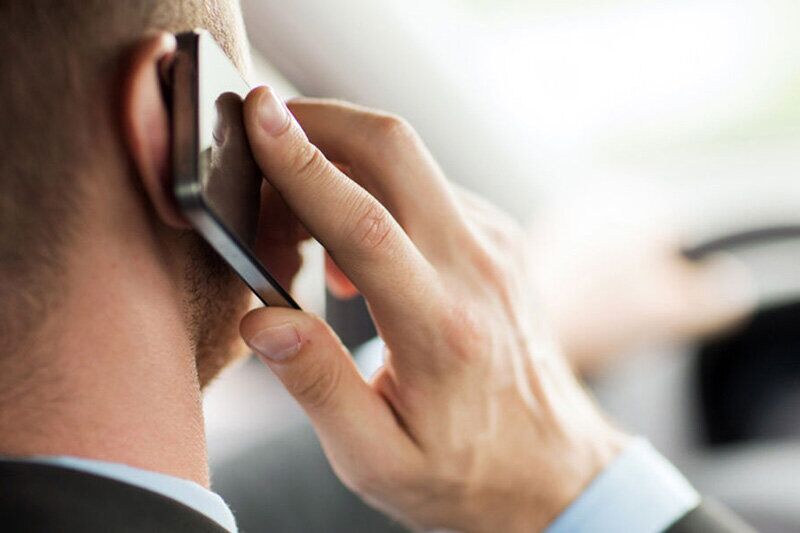 آداب حرف زدن با تلفن که باید بلد باشیم آداب حرف زدن با تلفن که باید بلد باشیم