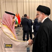 Raisi se reúne con el ministro de Exteriores saudí al margen de la Cumbre de los BRICS
