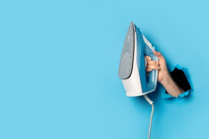 روشهای سریع و آسان برای تمیز کردن لکه کف اتو