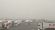 توفان و گرد و خاک دید رانندگان در جاده ترانزیتی لطف آباد-درگز را محدود کرد + فیلم