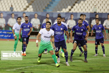 تیم فوتبال داماش گیلان با سرمربی جدید خلیج فارس ماهشهر را شکست داد