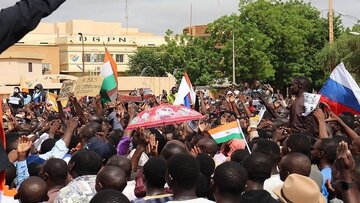 تظاهرات‌کنندگان در نیجر خواهان خروج فرانسوی ها از کشورشان شدند + فیلم