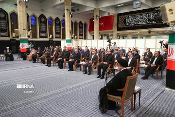 Rencontre du Guide suprême avec le président Raïssi et les membres de son cabinet