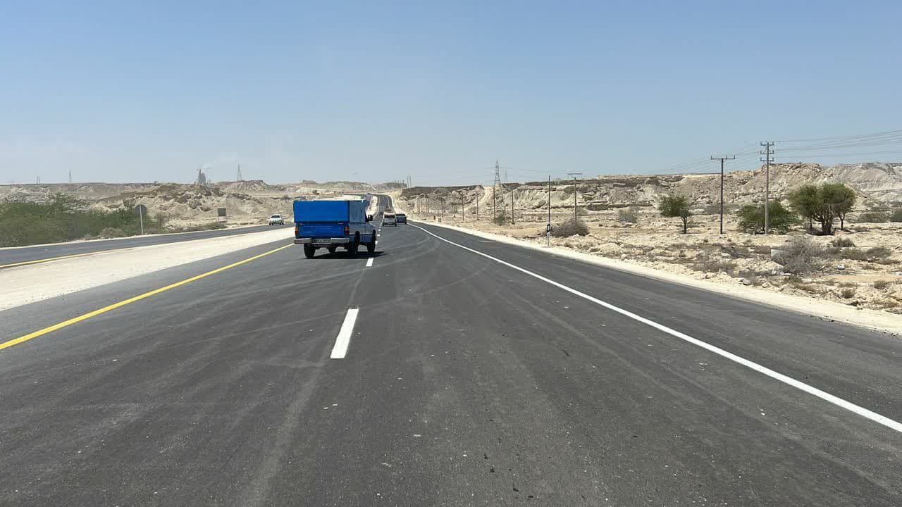 جاده ارتباطی گیاهدان - رمکان قشم دوبانده شد