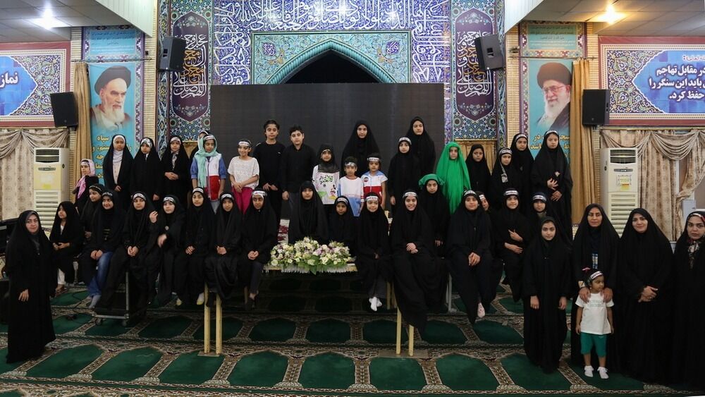 گردهمایی کودکان و نوجوانان اربعینی در بوشهر برگزار شد