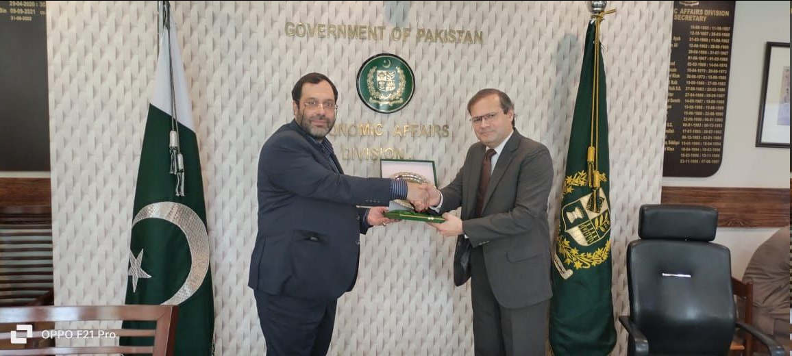 مدیرعامل شرکت سرمایه‌گذاری خارجی ایران با معاون وزارت اقتصادی پاکستان دیدار کرد