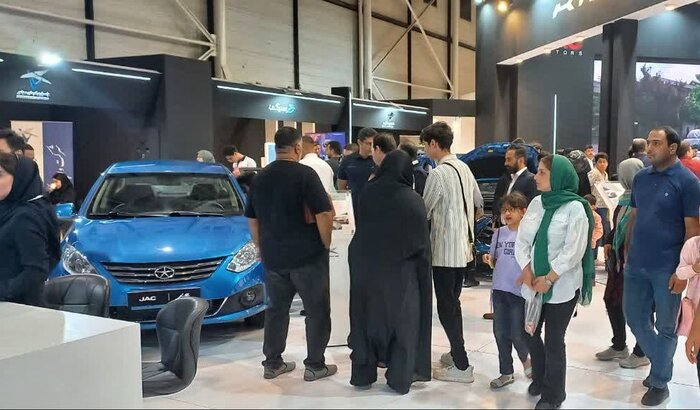 بیست و سومین نمایشگاه صنعت خودرو در مشهد گشایش یافت+فیلم