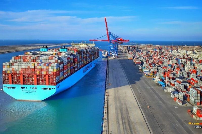 استاندار: ترخیص کالاهای مازندران با کشتی تجاری به روسیه ۴۸ ساعته انجام می‌شود