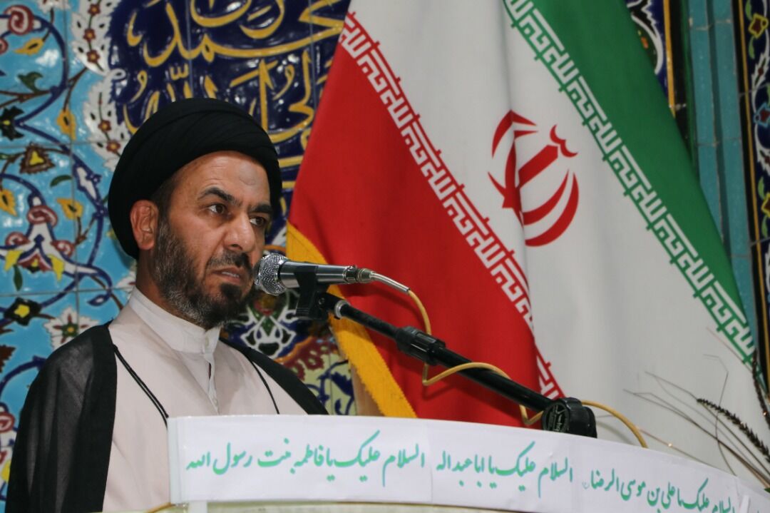 خطیب جمعه خمین: دوقطبی‌سازی توطئه جدید دشمنان نظام اسلامی است