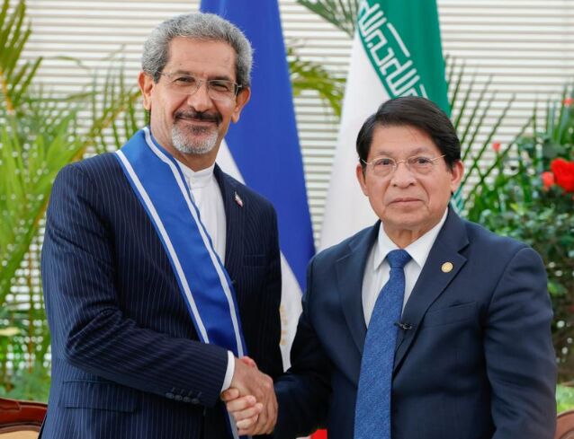 Nicaragua condecora al embajador de Irán quien finaliza su misión diplomática en Managua