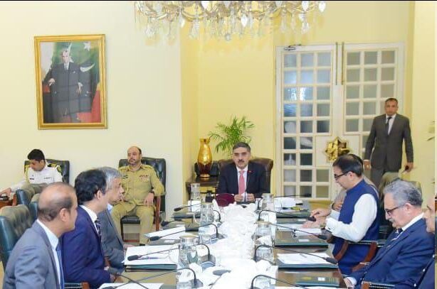 پاکستانی وزیراعظم کا ایران کے ساتھ زیادہ سے زیادہ سرحدی بازار کھولنے کا حکم