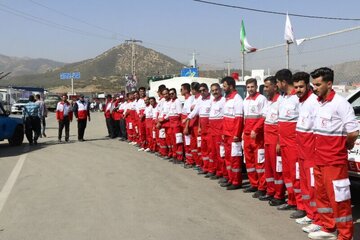 ۱۱ تیم عملیاتی هلال احمر کردستان در مرز باشماق به زائران اربعین خدمات می دهد