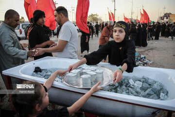 Arbaeen pilgrims in Iraq's Al Diwaniyah