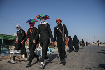 Arbaeen pilgrims in Iraq's Al Diwaniyah