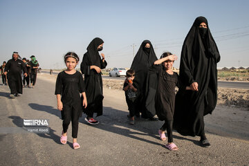 Arbaeen pilgrims in Iraq's Al Diwaniyah