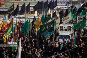 Arbaeen pilgrims in Iraq's Al Diwaniyah