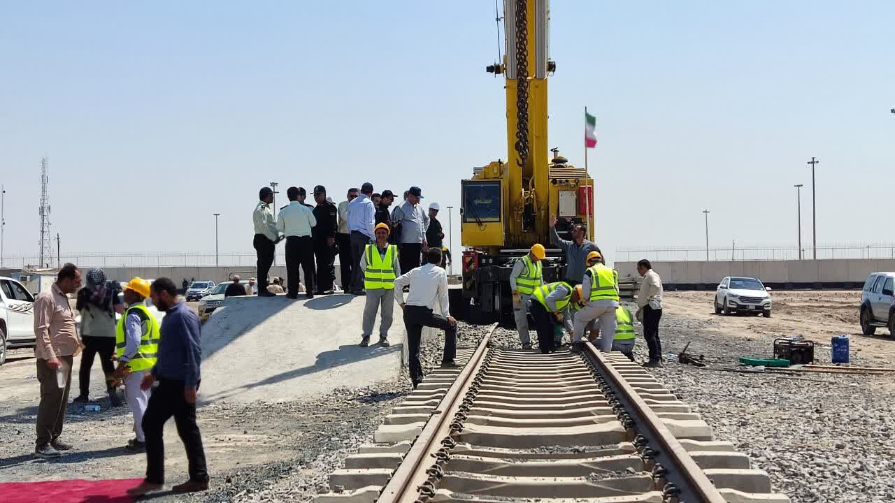 Der Bau der Eisenbahnlinie Shalamcheh-Basra hat begonnen