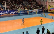 تیم فوتسال فرش آرای مشهد مقابل شهرداری ساوه متوقف شد
