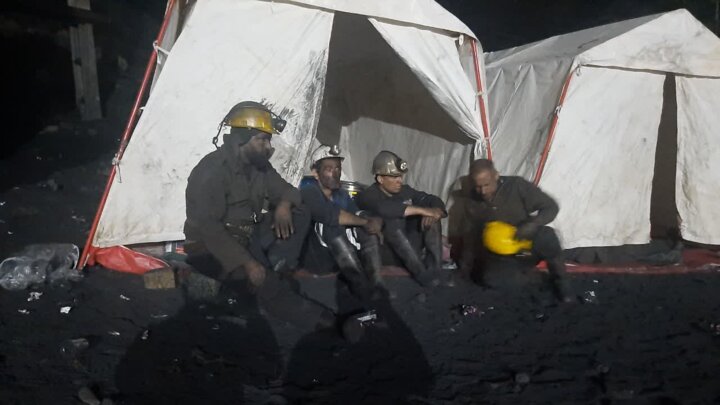 اسامی کارگران محبوس حادثه انفجار معدن در طزره دامغان