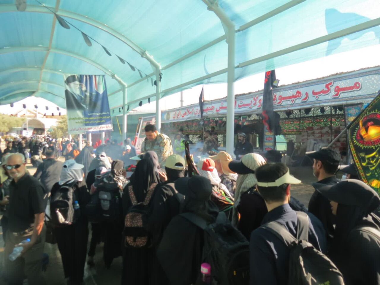 Mehr als 500.000 Ausländer verließen die iranische Grenze in Richtung Karbala