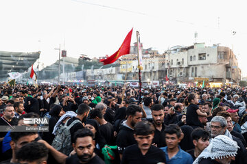 Pilgrims converge in Karbala on eve of Arbaeen