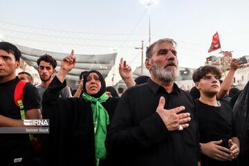 Pilgrims converge in Karbala on eve of Arbaeen