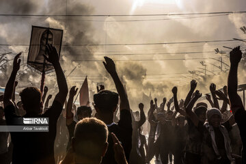 Pilgrims converge in Karbala on eve of Arbaeen