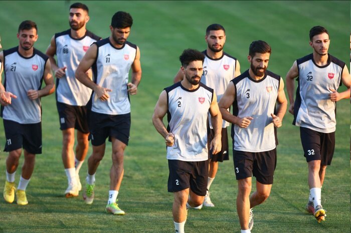 گل‌محمدی در تمرین پرسپولیس پا به توپ شد