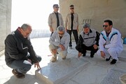 استاندار همدان به شهدای گمنام مدفون در دشت میشان ادای احترام کرد