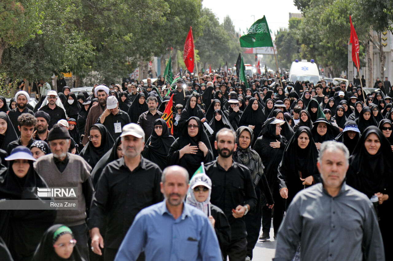 برق رسانی به ۲ هزار موکب و غرفه فرهنگی در راهپیمایی جاماندگان اربعین شهر تهران