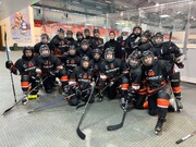 Hockey sur glace aux EAU : les filles iraniennes vice-championnes