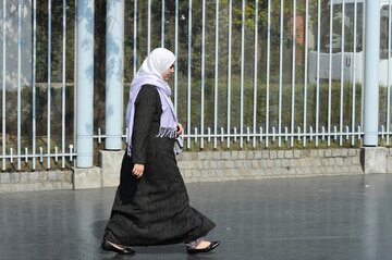 شورای دولت فرانسه از ممنوعیت پوشش اسلامی در مدارس حمایت کرد