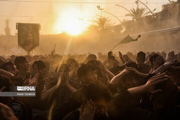 Mourning for Imam Hussain at Arbaeen sunset