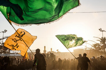 Mourning for Imam Hussain at Arbaeen sunset