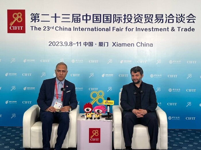 Iranul cere mai multe investiții chineze Iranul cere mai multe investiții chineze