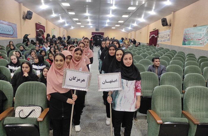 مسابقات تیراندازی استعدادهای برتر کشور در اصفهان آغاز شد