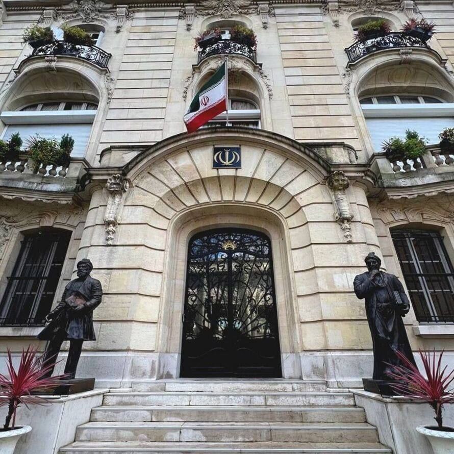 سفارت ایران در پاریس : خللی در روند فعالیت‌های کنسولگری وارد نشده/اوضاع تحت کنترل است