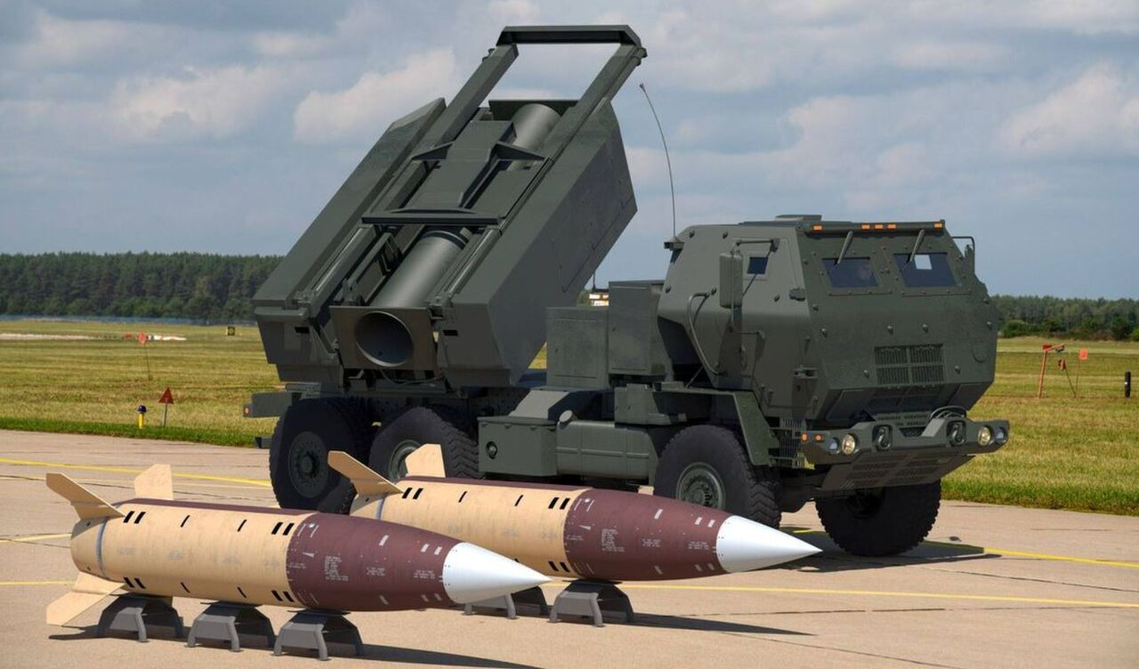 نظامی سابق آمریکایی: موشک‌های آتاکمس معادله جنگ را به نفع اوکراین تغییر می‌دهد