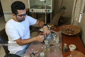 La conservation et la restauration d'objets historiques au musée Rasht, au nord-ouest de l’Iran