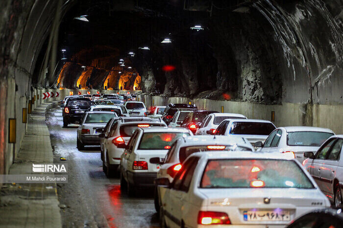 ترافیک سنگین خودرویی شبانه در راههای ورودی مازندران