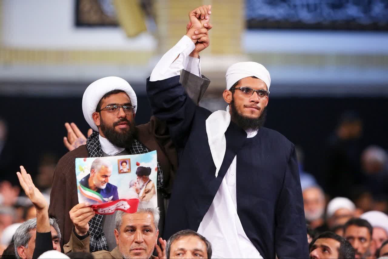 حضور اهل تسنن و تشیع در دیدار رهبری دلها را به هم نزدیکتر کرد حضور اهل تسنن و تشیع در دیدار رهبری دلها را به هم نزدیکتر کرد