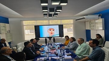 Sommet du G77+Chine: visite du vice-président iranien pour la Science à l'Institut du vaccin et au Centre de biotechnologie de Cuba