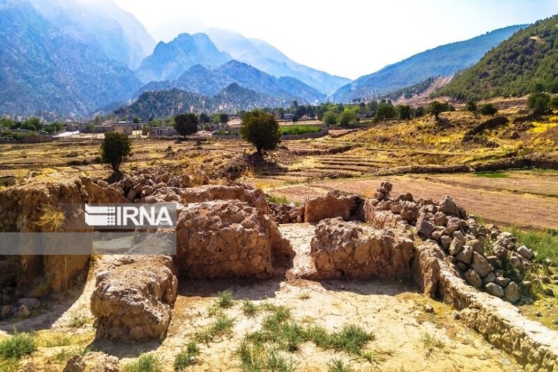 قلعه باستانی میمند دنا احیا می شود قلعه باستانی میمند دنا احیا می شود